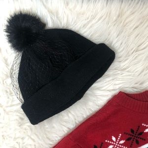 **SOLD** H&M Pom-Pom Winter Hat w/ Netting